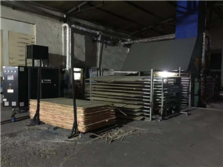 模溫機(jī)木材壓機(jī)控溫